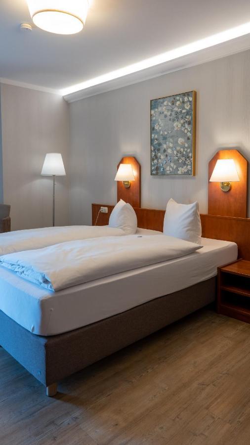 Hotel Am Uenglinger Tor シュテンダール エクステリア 写真
