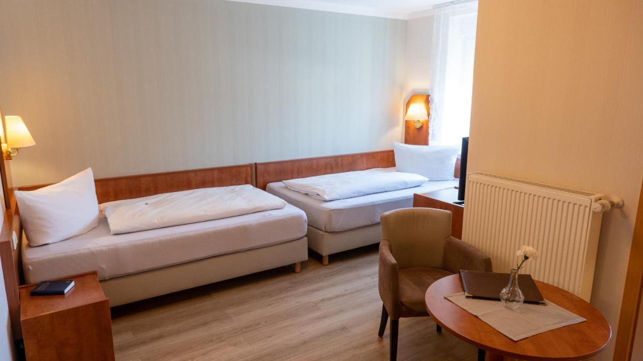 Hotel Am Uenglinger Tor シュテンダール エクステリア 写真