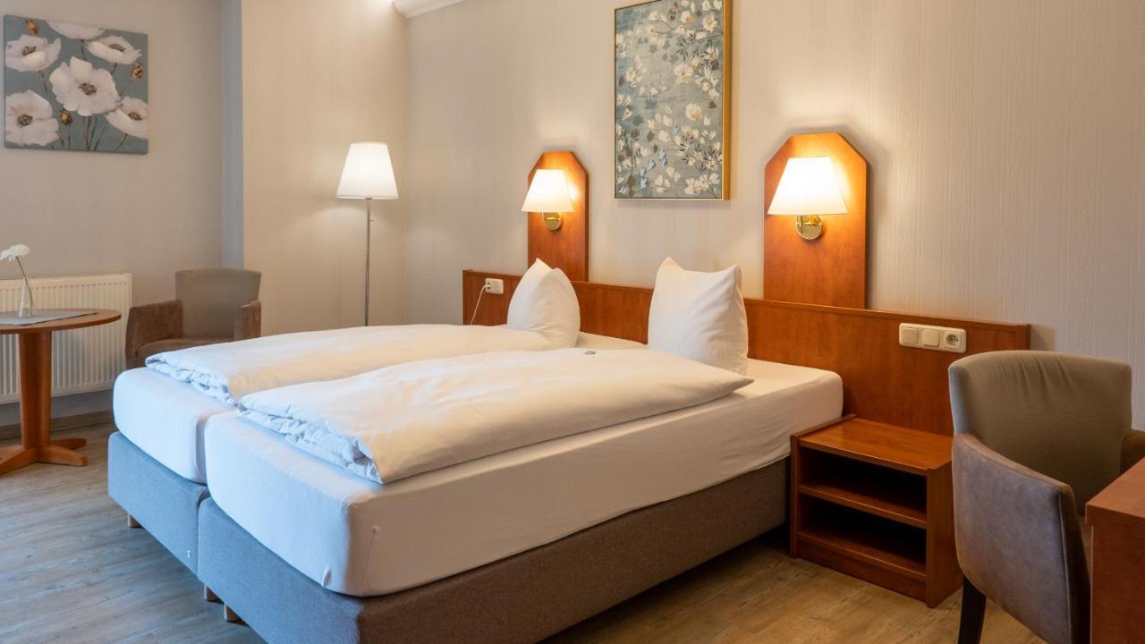 Hotel Am Uenglinger Tor シュテンダール エクステリア 写真
