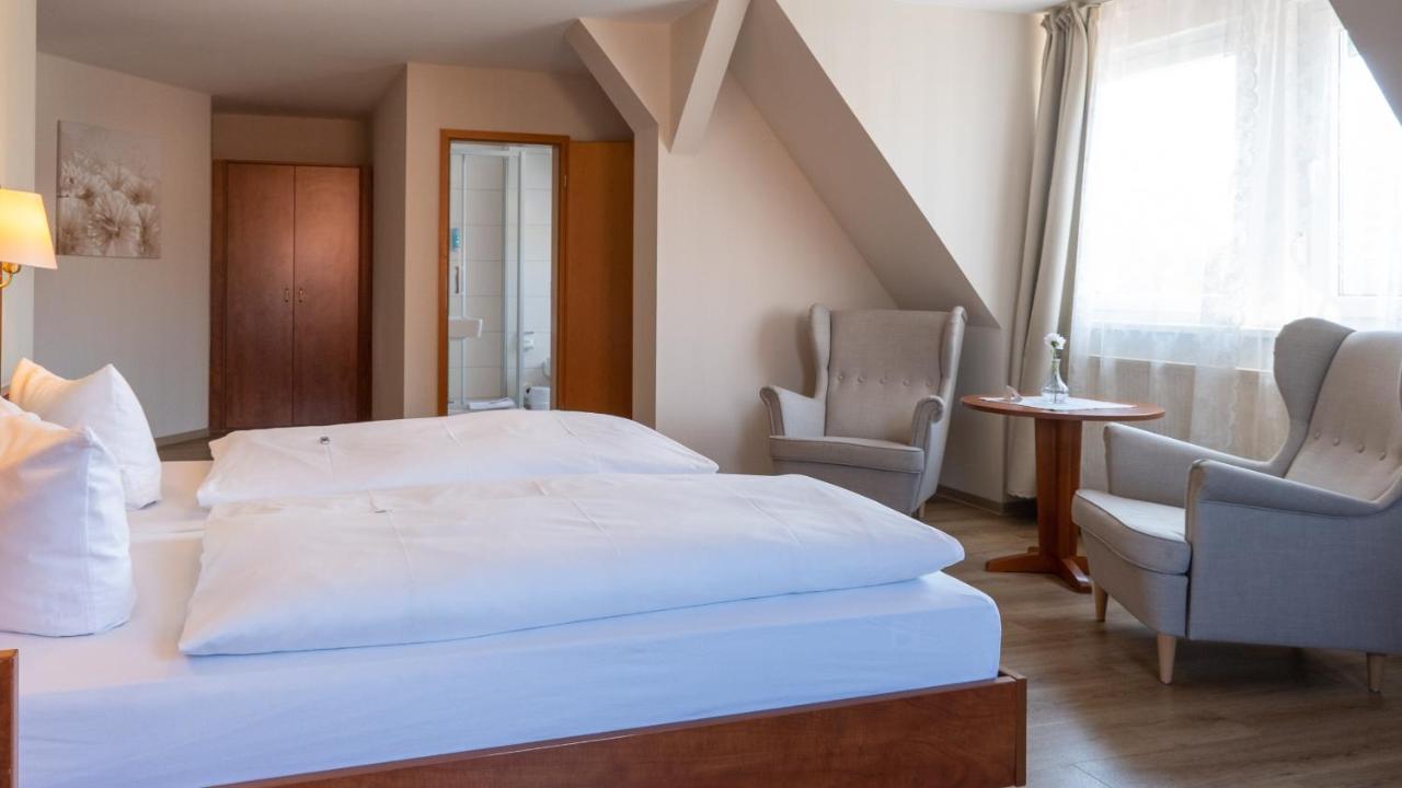 Hotel Am Uenglinger Tor シュテンダール エクステリア 写真