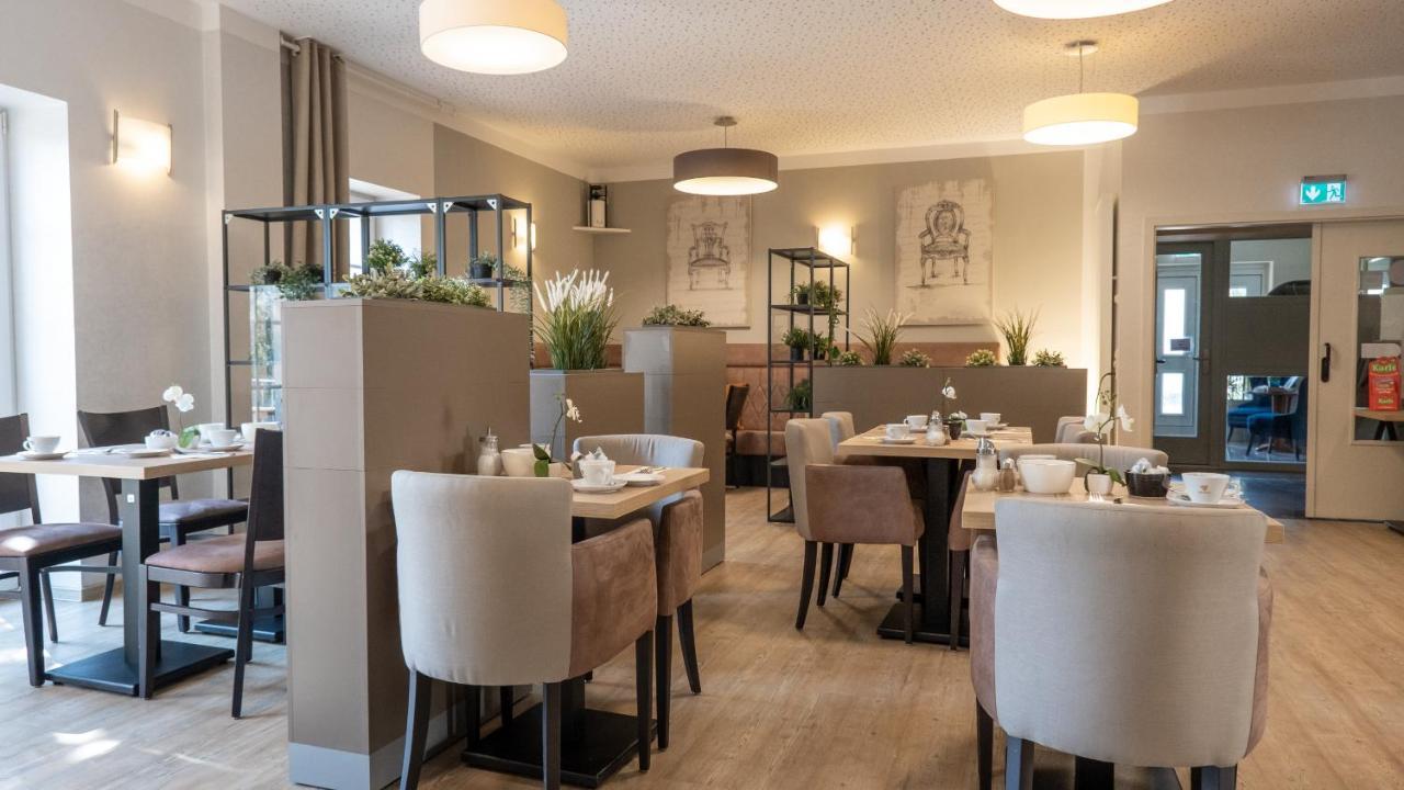 Hotel Am Uenglinger Tor シュテンダール エクステリア 写真