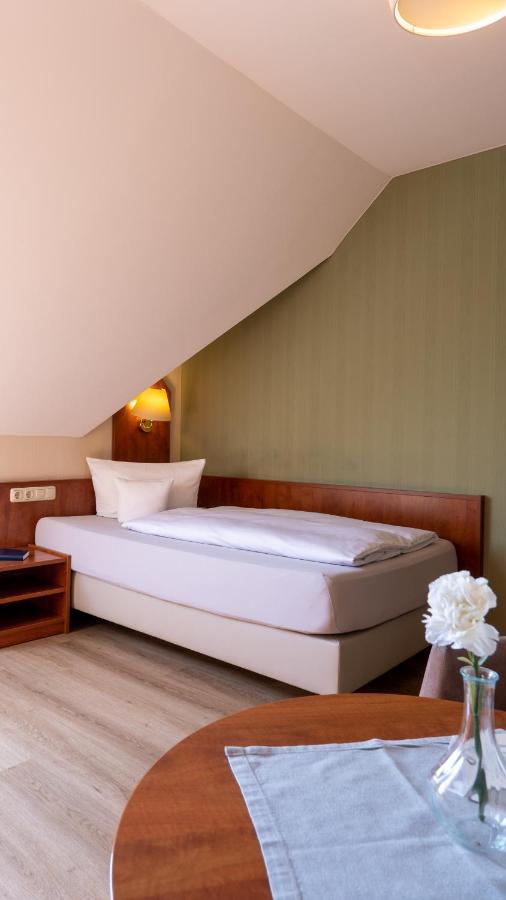 Hotel Am Uenglinger Tor シュテンダール エクステリア 写真