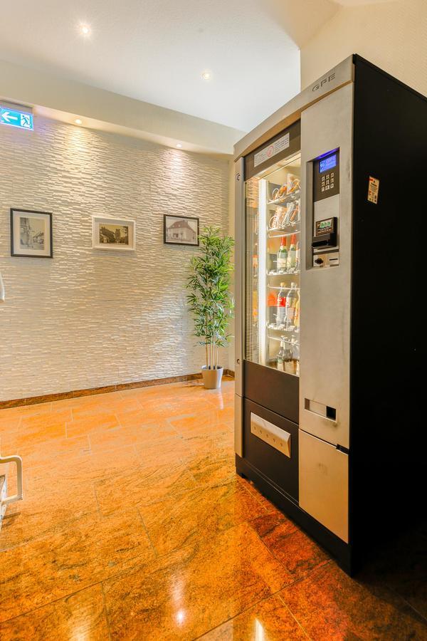 Hotel Am Uenglinger Tor シュテンダール エクステリア 写真